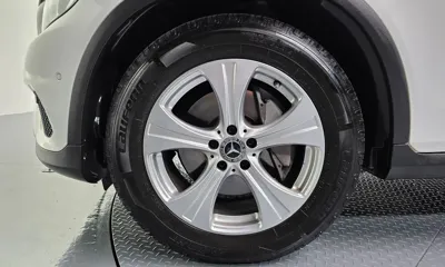 Mercedes-Benz GLC-Class 2018, 129947 км, за 15097.81 USD