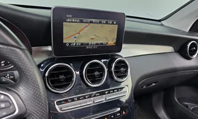Mercedes-Benz GLC-Class 2018, 129947 км, за 15097.81 USD - фото 14