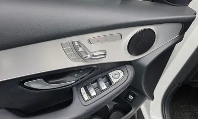 Mercedes-Benz GLC-Class 2018, 129947 км, за 15097.81 USD - фото 19