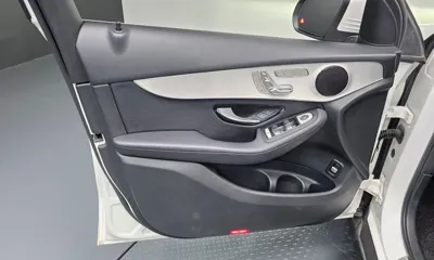 Mercedes-Benz GLC-Class 2018, 129947 км, за 15097.81 USD - фото 24