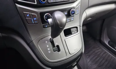 Hyundai Starex 2019, 37000 км, за 12414.6 USD - фото 9