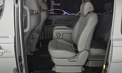 Hyundai Starex 2019, 37000 км, за 12414.6 USD - фото 12