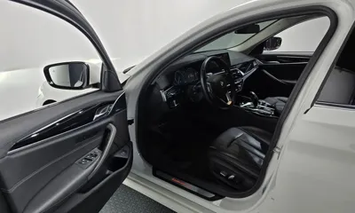 BMW 5-Series 2018, 48583 км, за 14966.52 USD - фото 10