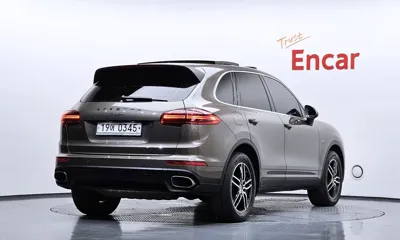 Porsche Cayenne 2016, 82356 км, за 21792.89 USD