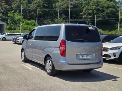 Hyundai Starex 2019, 98000 км, за 9751.5 USD