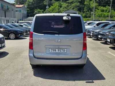 Hyundai Starex 2019, 98000 км, за 9751.5 USD
