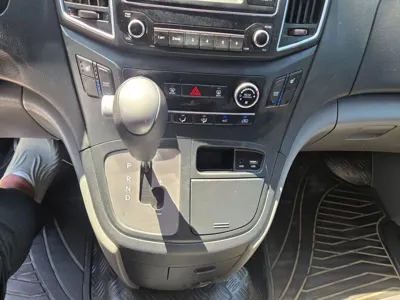 Hyundai Starex 2019, 98000 км, за 9751.5 USD - фото 12