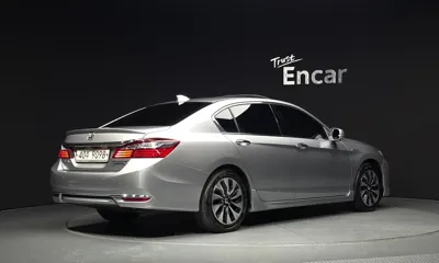 Honda Accord 2017, 150226 км, за 7155.05 USD