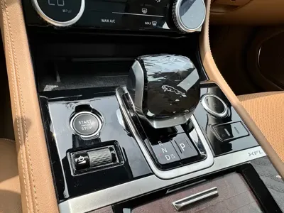Jaguar XFL 2025, 6400 км, за 31656.62 USD - фото 11