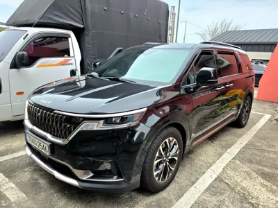 Kia Canival · 2023 год