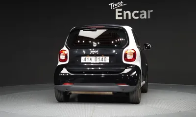 Smart Fortwo 2015, 64919 км, за 8403.91 USD