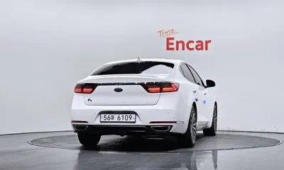 Kia K7 2017, 71170 км, за 10181.29 USD