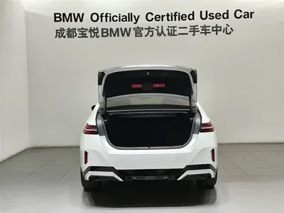 BMW 5 Series 2025, 44200 км, за 36216.65 USD - фото 6