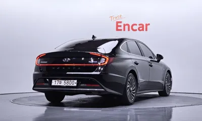Hyundai Sonata 2020, 94671 км, за 13815.45 USD
