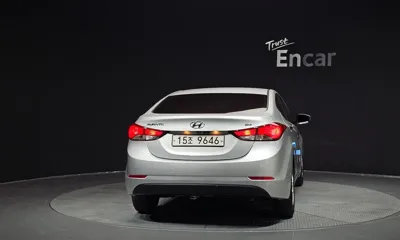 Hyundai Avante 2015, 125433 км, за 3635.65 USD