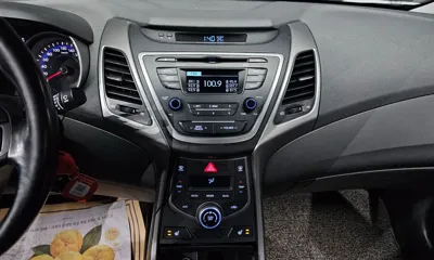 Hyundai Avante 2015, 125433 км, за 3635.65 USD - фото 17