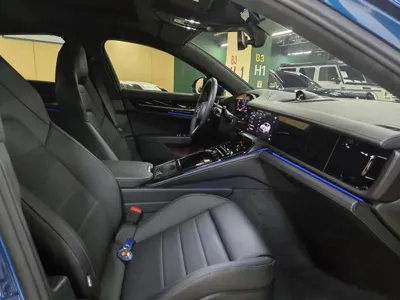 Porsche Panamera 2025, 2420 км, за 137874.35 USD - фото 14