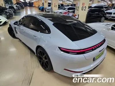 Porsche Panamera 2025, 2420 км, за 137874.35 USD - фото 17