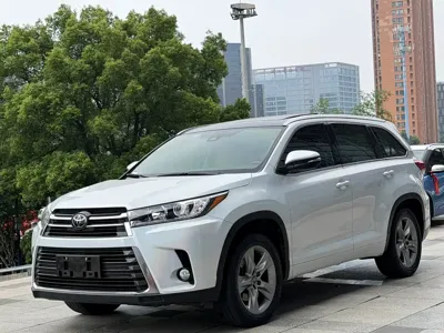Toyota Highlander · 2020 год