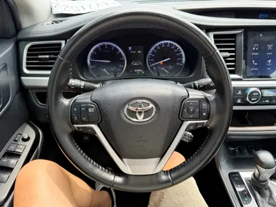 Toyota Highlander 2020, 61000 км, за 23513.38 USD - фото 20