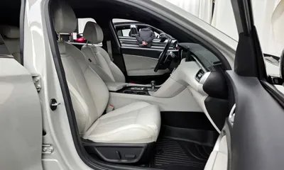 Genesis G70 2024, 50779 км, за 22778 USD - фото 11