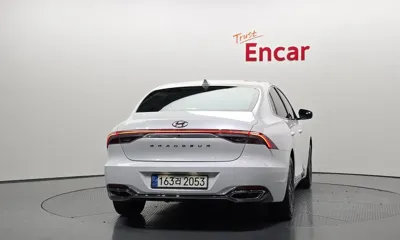 Hyundai Grandeur 2022, 31162 км, за 17941.88 USD