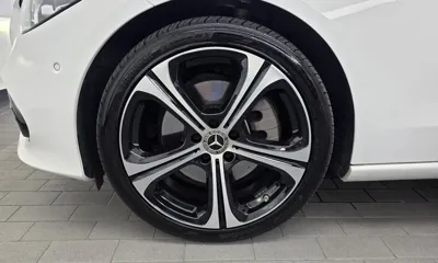 Mercedes-Benz C-Class 2023, 17536 км, за 26703.6 USD