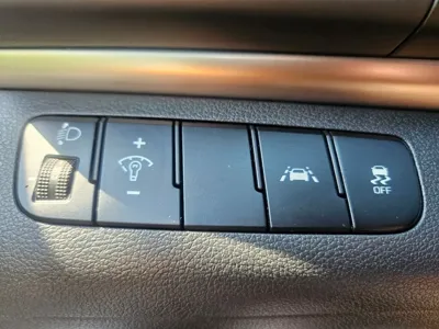 Hyundai Avante 2019, 55490 км, за 8461.14 USD - фото 10