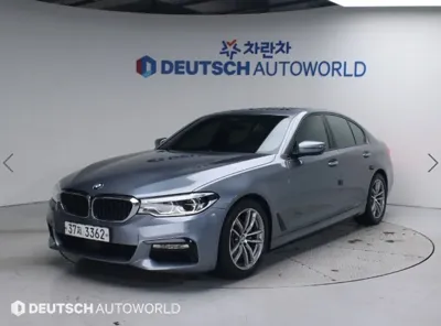 BMW 5-Series · 2017 год