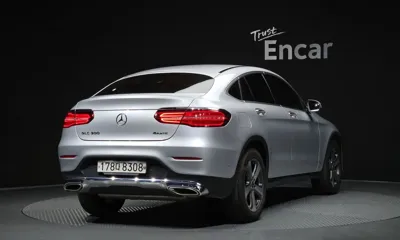 Mercedes-Benz GLC-Class 2019, 168956 км, за 15536.63 USD - фото 2