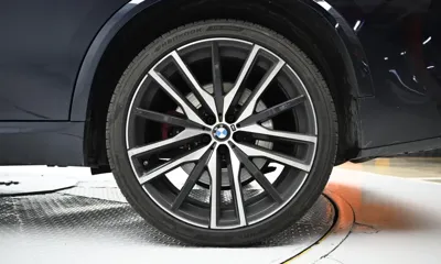 BMW X5 2022, 62204 км, за 45764.79 USD - фото 5