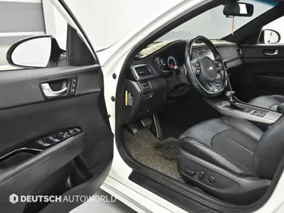 Kia K5 2017, 138790 км, за 5732.9 USD - фото 11