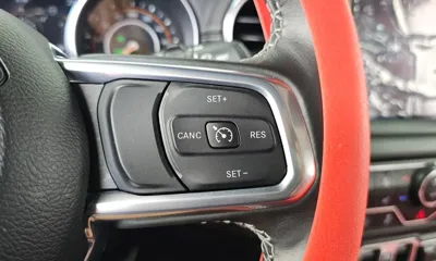 Jeep Wrangler 2021, 45166 км, за 26906.92 USD - фото 18
