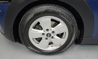 MINI Cooper 2016, 72169 км, за 5298.01 USD