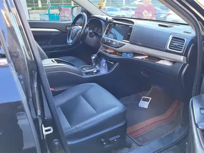 Toyota Highlander 2020, 94000 км, за 19422.81 USD - фото 8
