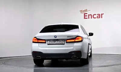 BMW 5-Series 2021, 62196 км, за 26423.82 USD