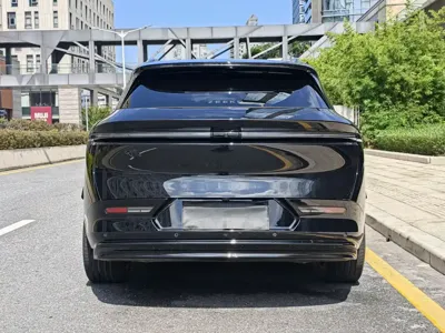 Zeekr 7X 2024, 61000 км, за 21727.42 USD
