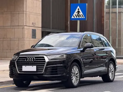 Audi Q7 · 2016 год