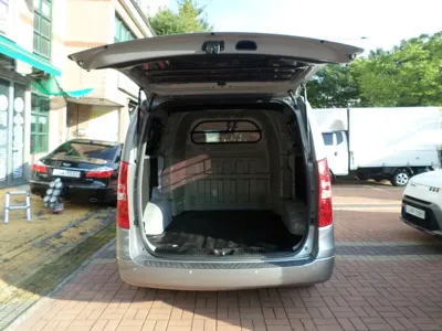 Hyundai Starex 2018, 176496 км, за 6897 USD - фото 7