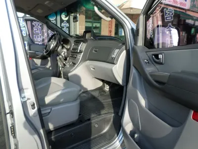Hyundai Starex 2018, 176496 км, за 6897 USD - фото 11