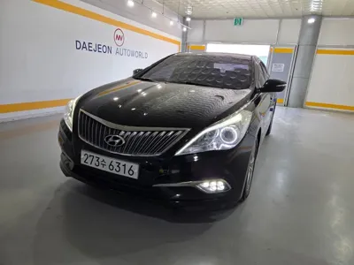 Hyundai Grandeur 2016, 154944 км, за 4427.95 USD