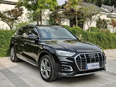 Audi Q5L 2022, 49000 км, за 26821.61 USD
