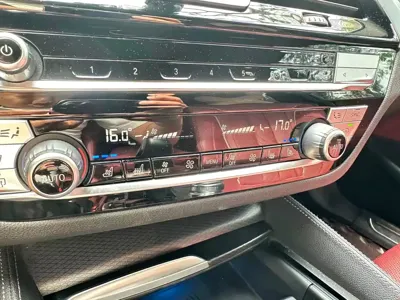BMW 5 Series New Energy 2020, 78000 км, за 20688.24 USD