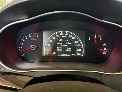 Kia K7 2013, 163642 км, за 4169.38 USD