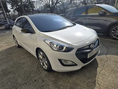 Hyundai i30 2014, 69332 км, за 4759.39 USD