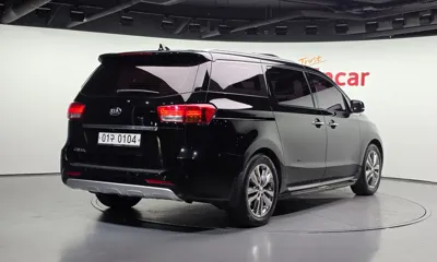 Kia Canival 2016, 91018 км, за 8664.83 USD