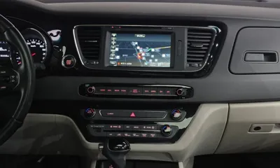 Kia Canival 2016, 91018 км, за 8664.83 USD - фото 12