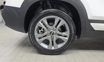 Kia Seltos 2022, 95711 км, за 10293.17 USD