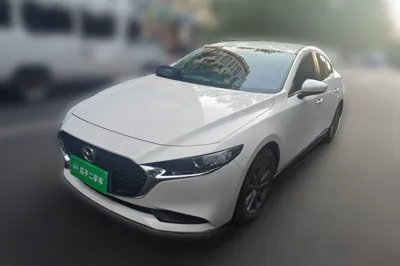 Mazda Mazda 3 Axela · 2021 год