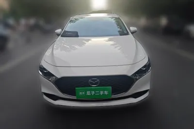 Mazda Mazda 3 Axela 2021, 49900 км, за 9629 USD